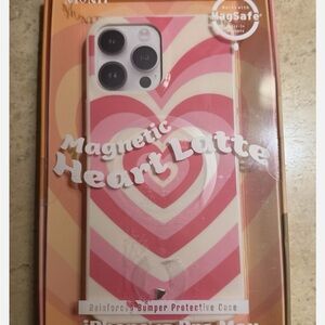 MVMT Magnetic Heart Latte Phone Case - Pink and White